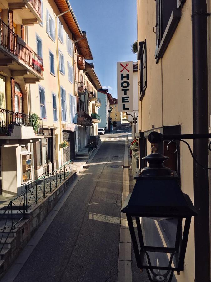 Hotel Restaurant Angival - Chambres Et Appartement ブール・サン・モーリス エクステリア 写真